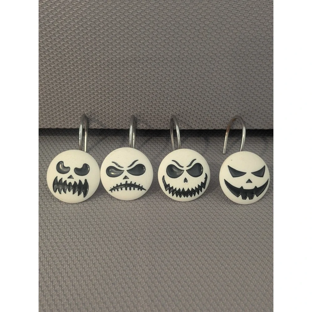 Set of Four Spooky Halloween Skull Shower Curtain Rings Hooks Bathroom Holiday